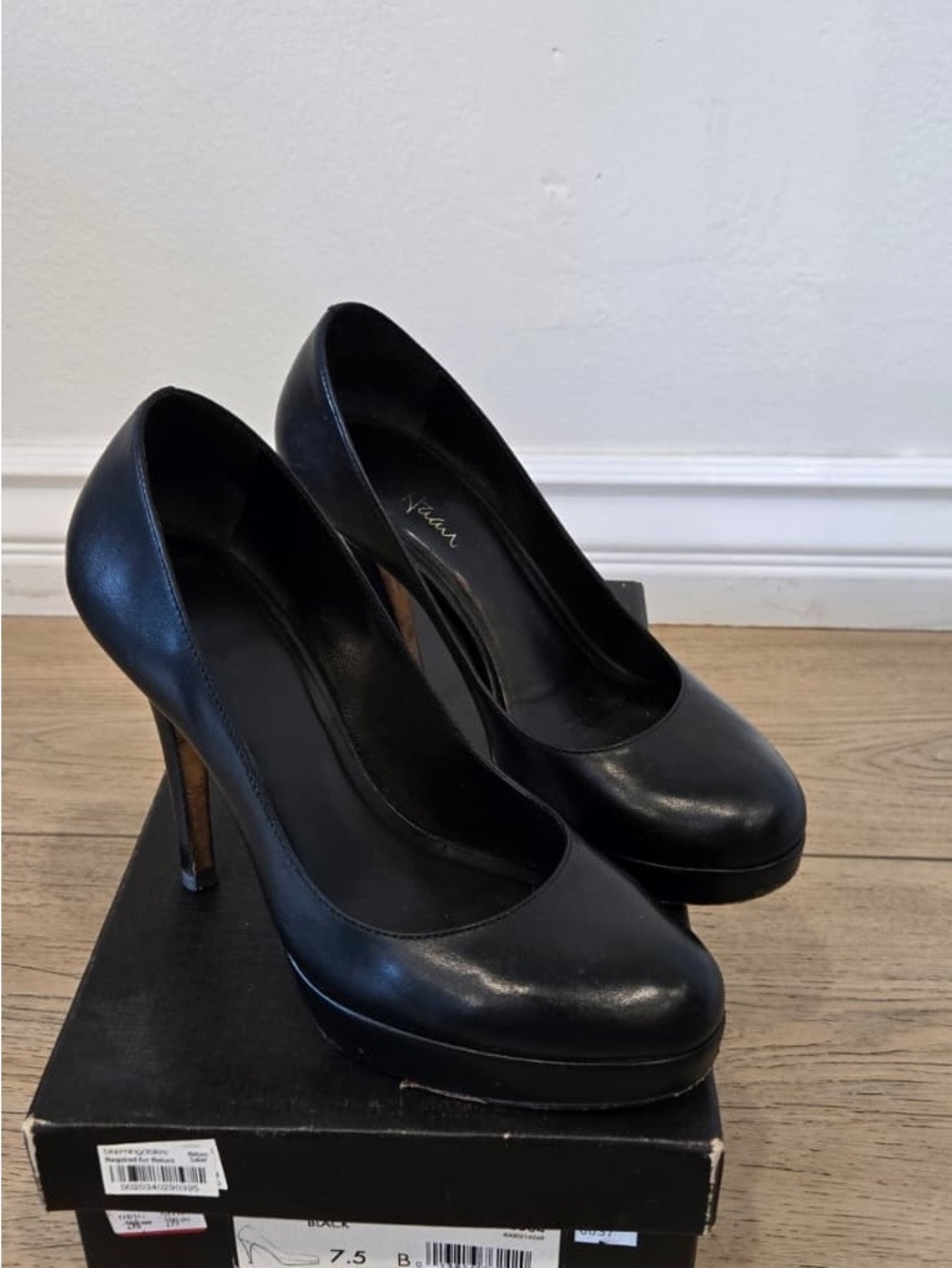 Cole Haan Classic Black Leather Platform Pumps - Women's Heels size 7.5